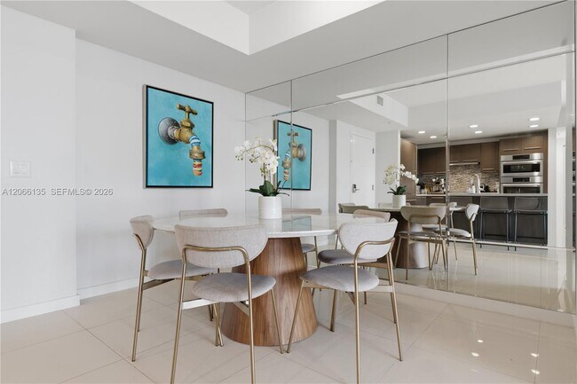 Foto del edificio - 7825 NW 107th Ave