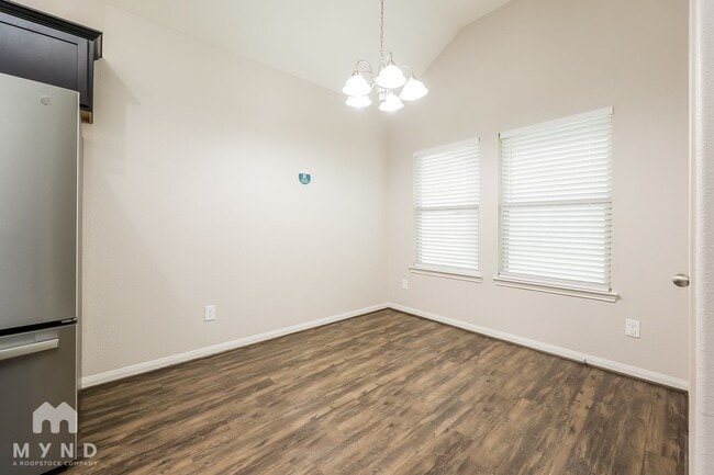 Building Photo - 2527 Holly Laurel Mnr