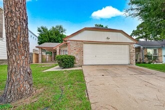 Building Photo - 19942 Great Elms Dr