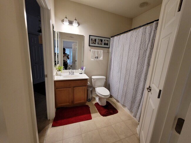 Foto del edificio - 5301 Wyndholme Cir