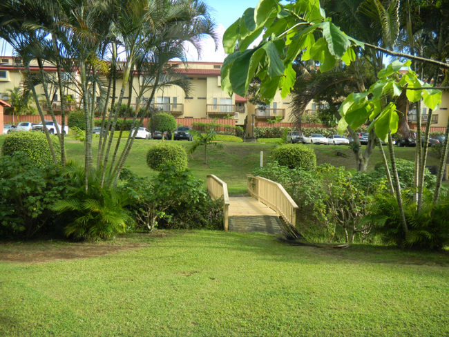 Foto del edificio - 46-78-078 Emepela Pl