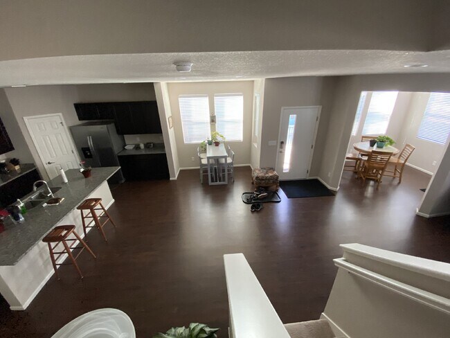 Foto del edificio - Wonderful Townhome in the Avion at Denver ...