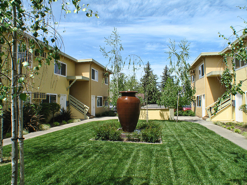 Primary Photo - 2732 San Jose Way