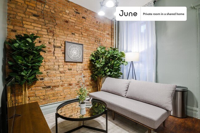 Foto del edificio - Room in Shared 4 bed/1 bath home in Chelsea