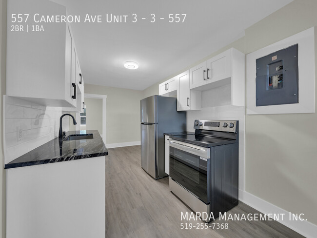 Building Photo - CONTEMPORARY 2BEDROOM/1BATH APARTMENT IN A...