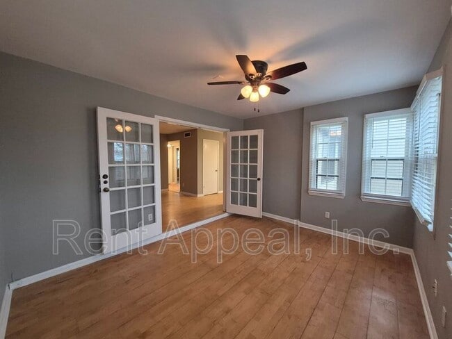 Building Photo - 204 Triumph Dr NW