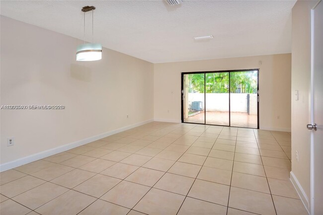Foto del edificio - 6236 SW 136th Ct