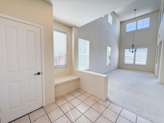 Foto del edificio - Spacious Milpitas 3 Bedroom 2 Bath Home