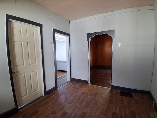 Building Photo - 409 Avenue-A