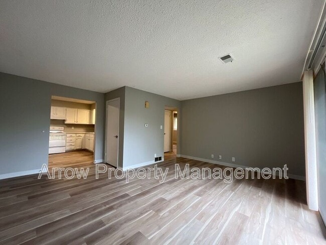 Foto del edificio - 320 Lincoln St