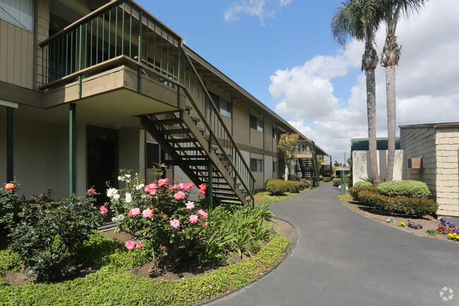 Garden View Apts