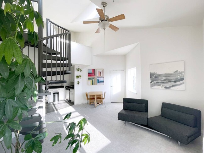 Living Room 2 - 135 Valencia St