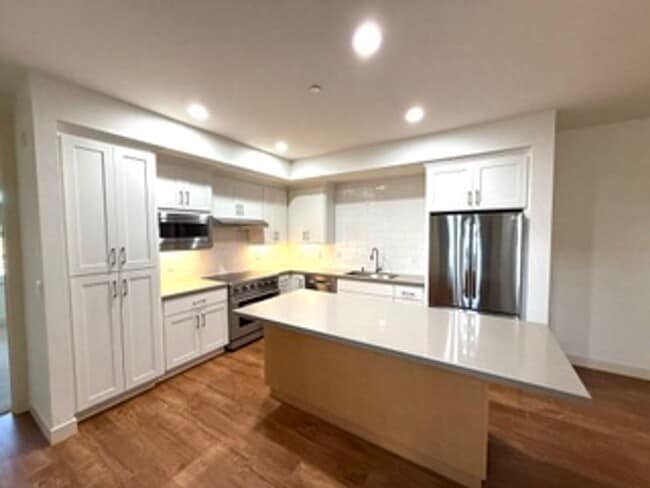 Foto del edificio - Coming Soon! Desirable 4 bedroom in Scotts Valley!