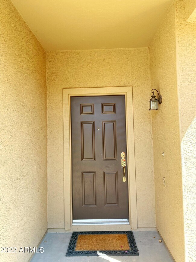 Building Photo - 8833 S 13th Pl