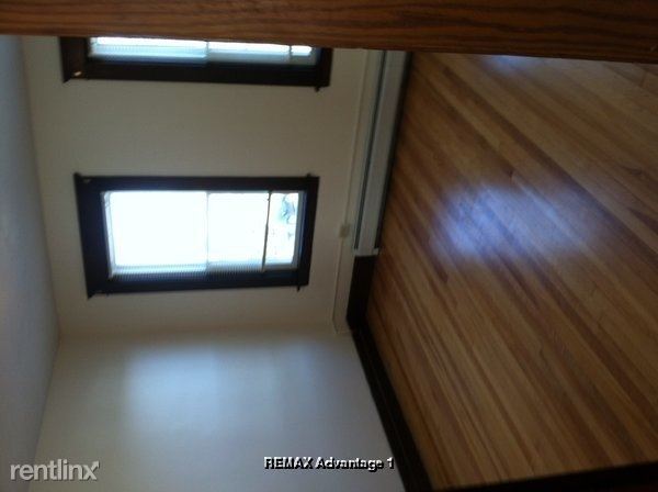 Building Photo - 2 br, 1 bath Apartment - 82 Tower St