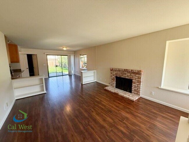 Foto del edificio - $3295 - Cute Cozy Recently Remodeled Duplex in Morgan Hill near Old Monterey