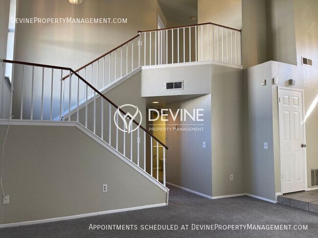 Foto del edificio - 23720 Redbark Dr