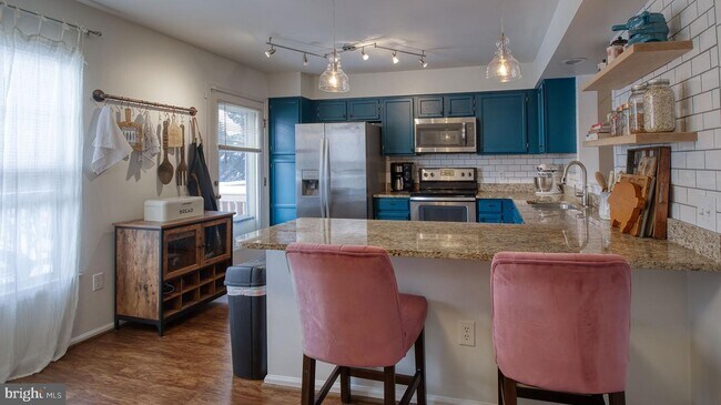 Foto del edificio - 7087 Bradshaw Ct W