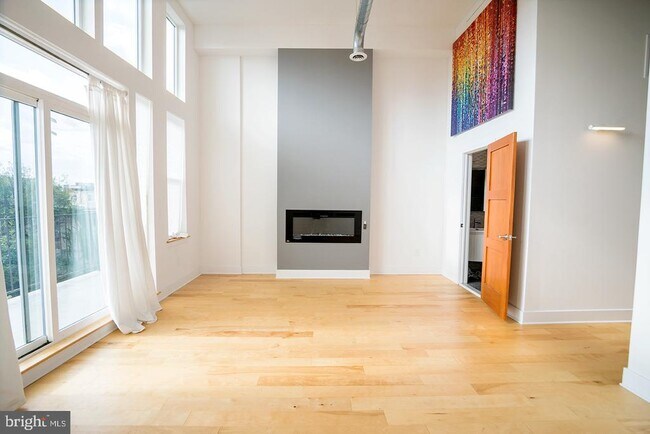 Foto del edificio - 1634 Ridge Ave