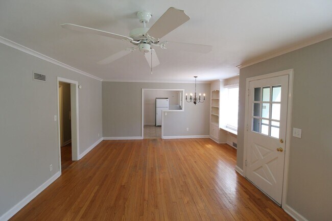 Foto del edificio - 2 Bedroom 1 Bath Home In Fairway