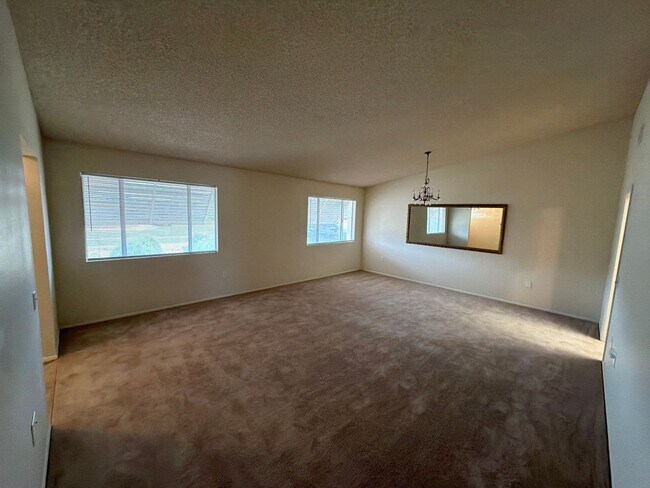 Foto del edificio - 17418 N 123rd Dr