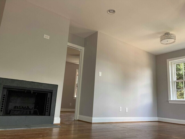 Living area - 401 A St NE