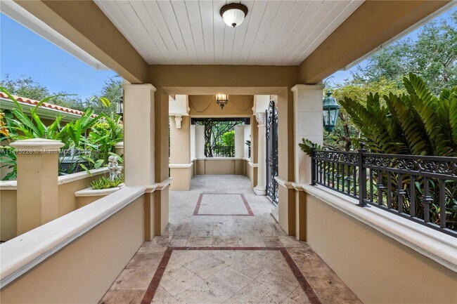Building Photo - 6200 Granada Blvd
