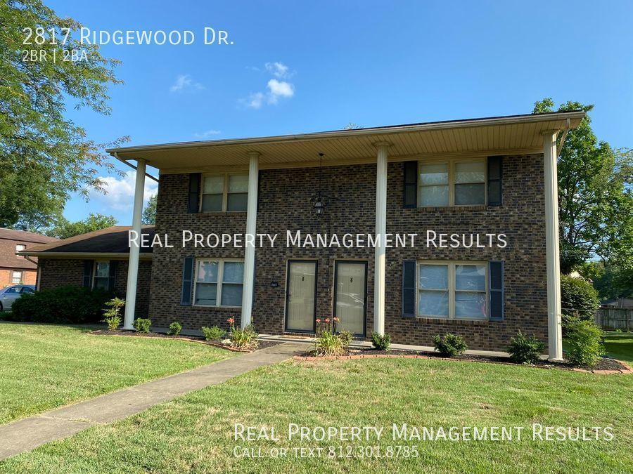 Foto principal - 2 Bedroom, 1.5 Bath Duplex, North Side