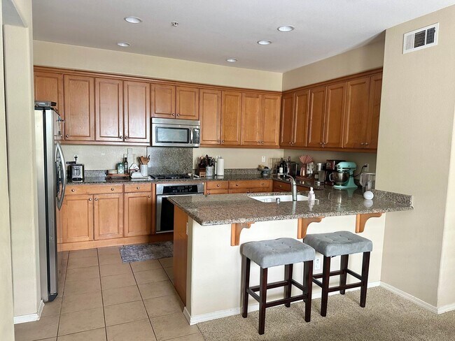 Foto del edificio - 3591 Sacramento Dr