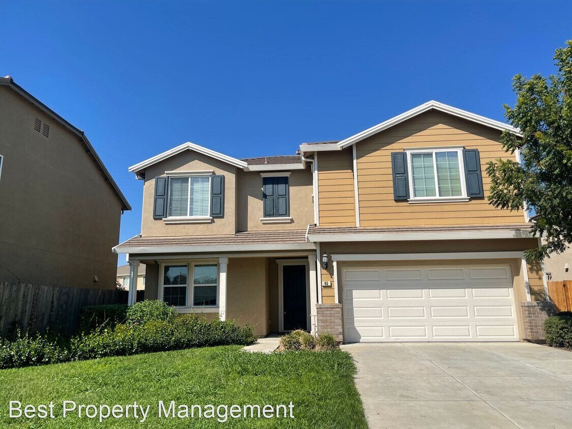 Primary Photo - 5 br, 3 bath House - 46 Sugarbush Ct.