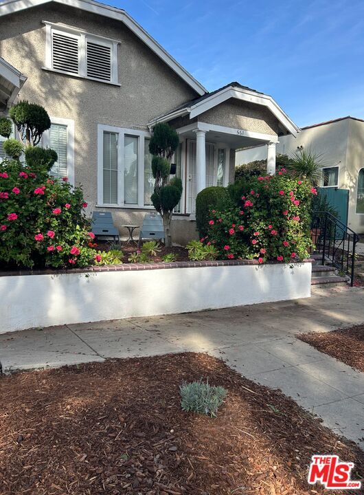 Primary Photo - 561 N Windsor Blvd