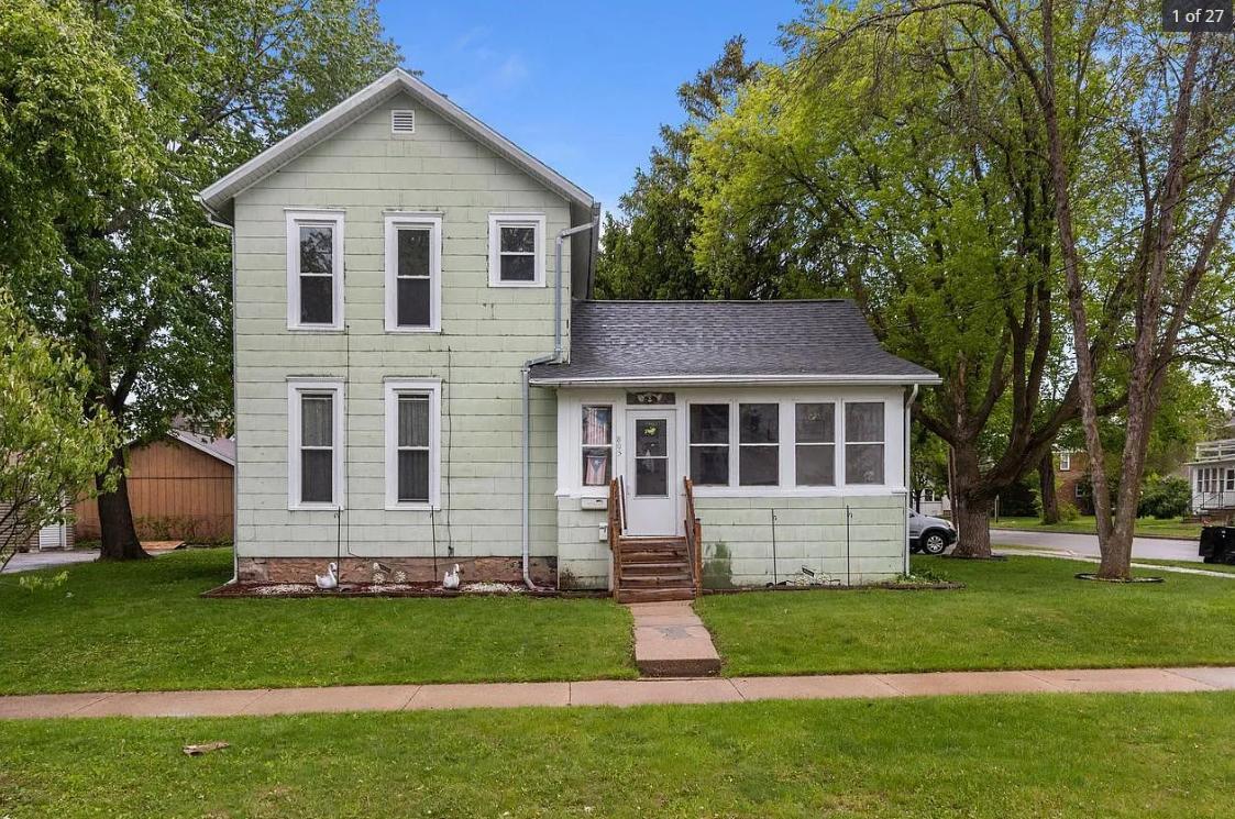 Foto principal - 805 N State St