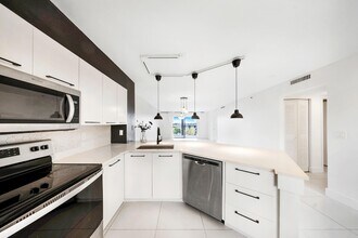 Building Photo - 2217 Cypress Island Dr