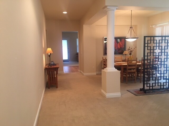 Building Photo - Fully Furnished Home