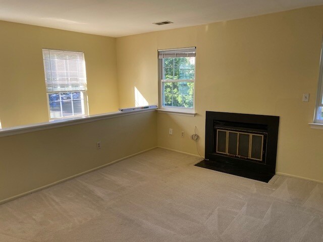 Foto del edificio - 3392 Cypress Ct