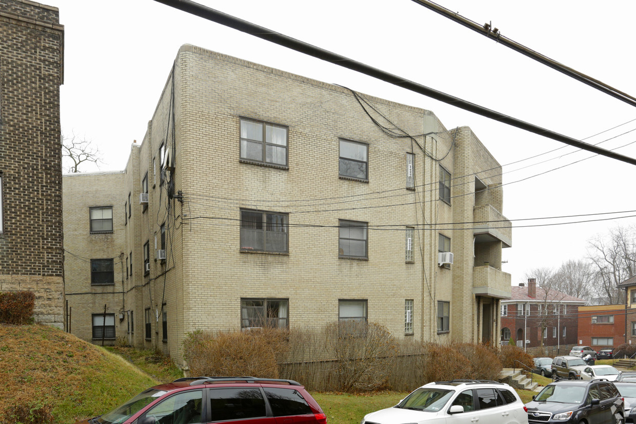 Foto del edificio - Triangle Hall