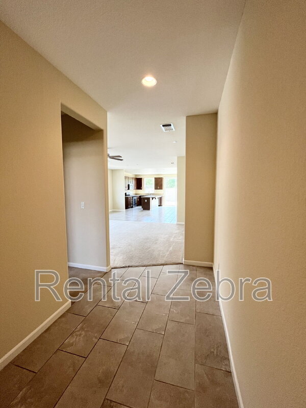 Foto del edificio - 436 Glendon Pl