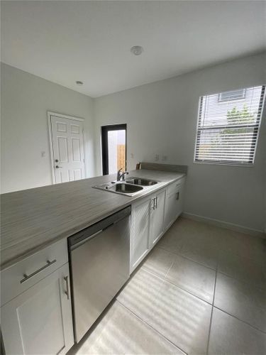 Foto del edificio - 521 SW 19th St