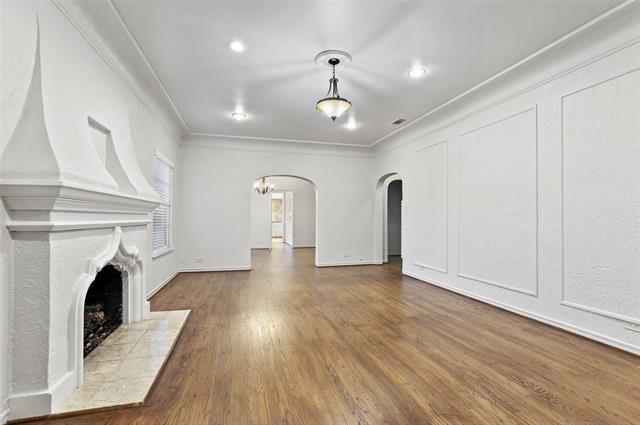 Building Photo - 4404 University Blvd