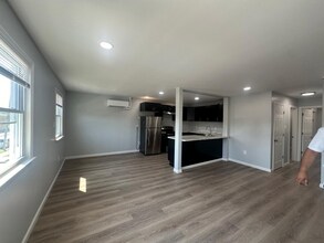 Building Photo - 1914 N Missouri Ave