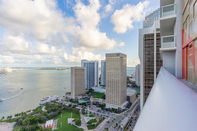 Foto del edificio - 50 Biscayne Blvd