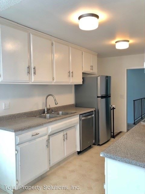 Building Photo - 3 br, 2.5 bath House - 2064 Morello Ave