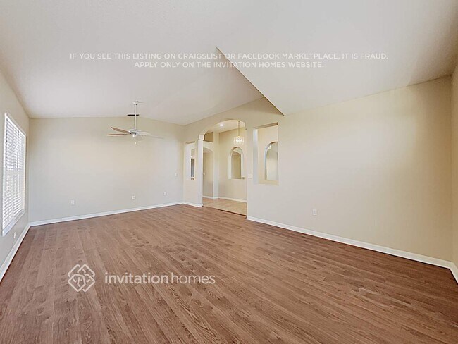 Foto del edificio - 29637 Morwen Pl