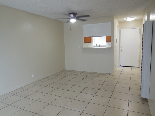 Foto del edificio - 839 Gaviota Ave