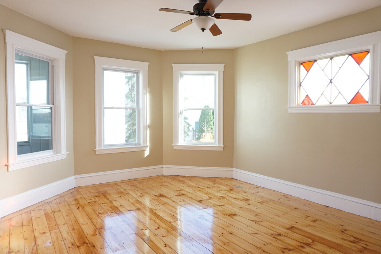 41 Everard St, Worcester, MA 01605 Apartments in Worcester, MA