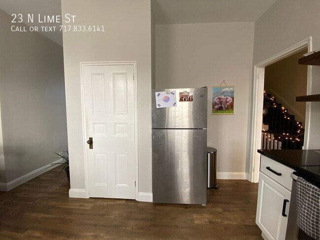 Building Photo - Beautifully Renovated Two-Story Apartment