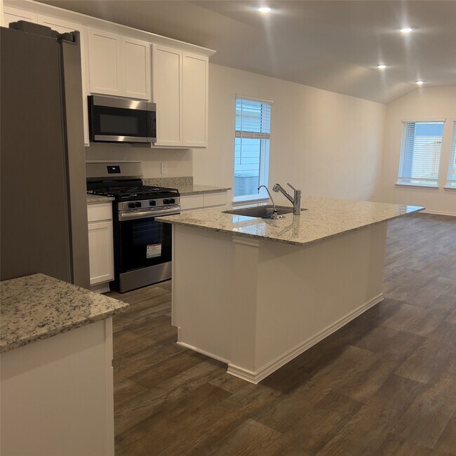 Building Photo - 3822 Zoeys Wy