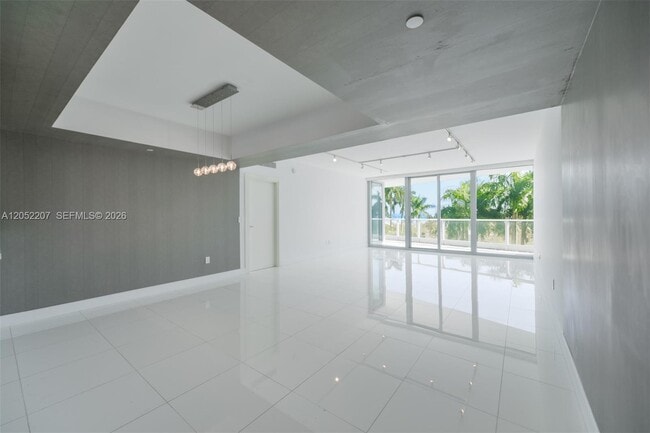 Foto del edificio - 2627 S Bayshore Dr