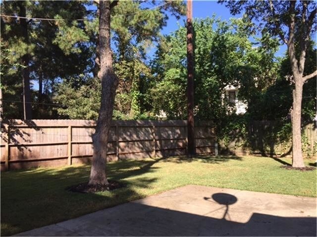Building Photo - 18403 Champion Forest Dr