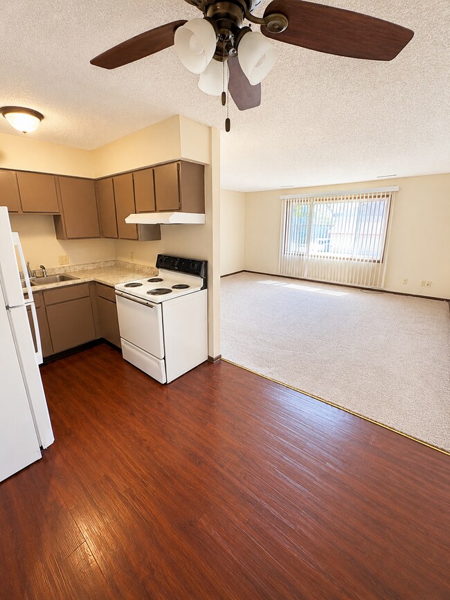 Foto del edificio - 3271 Ansborough Ave